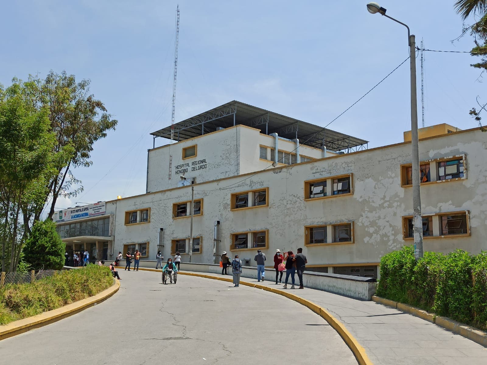 Roban desfibrilador valuado en S/ 50 mil del Hospital Regional