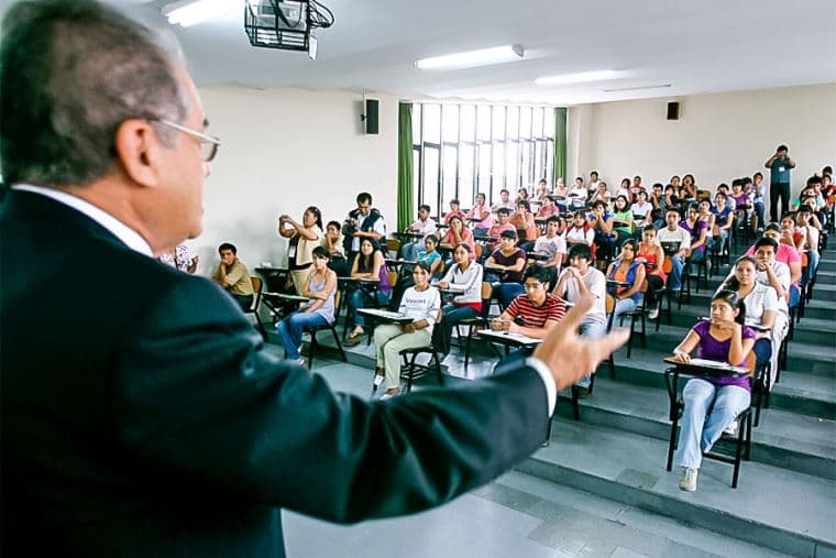 Aprueban ley que otorga CTS a docentes universitarios