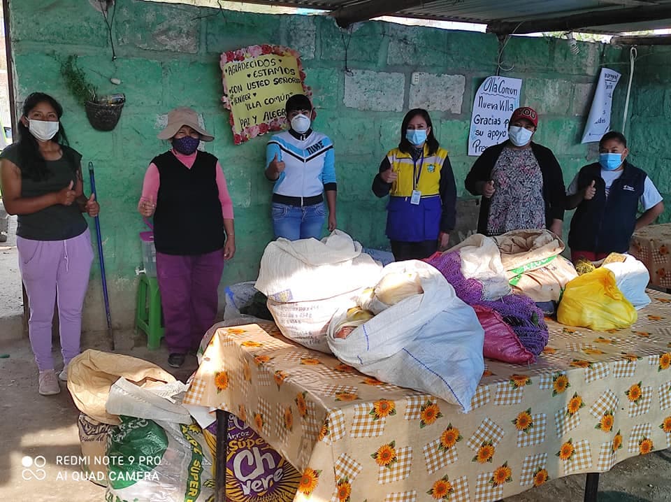 Comerciantes donan alimentos a ollas comunes