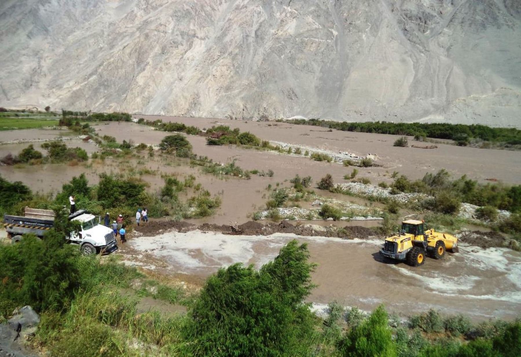 Incrementó del río Ocoña causaría daños en centros poblados