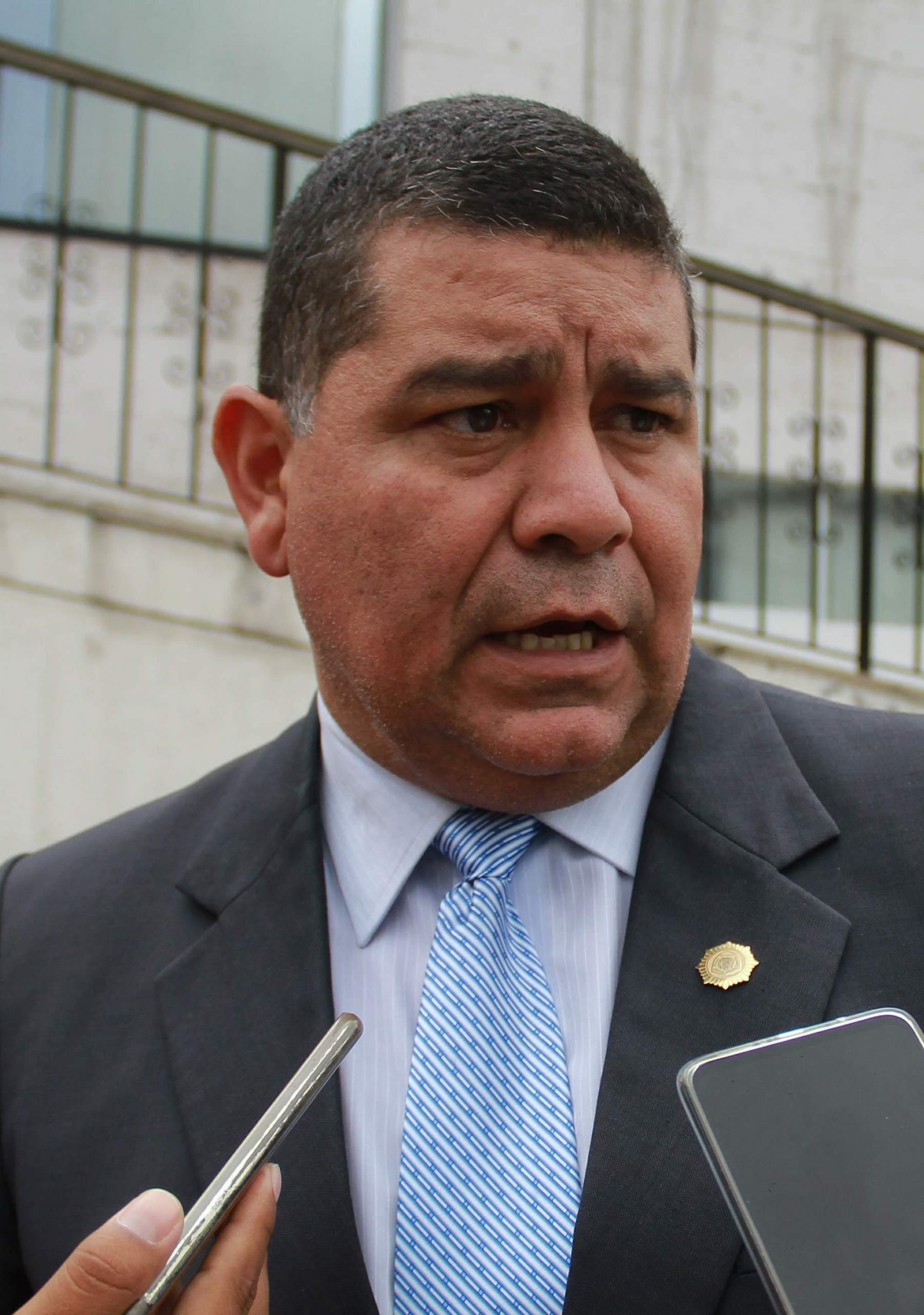 Mantegazza renunció a la prefectura de Arequipa