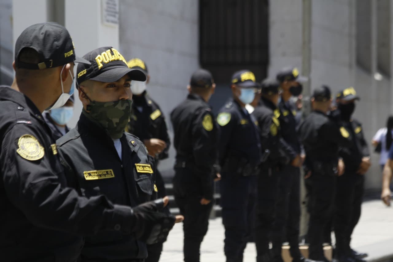 Rotarán personal policial para evitar corrupción