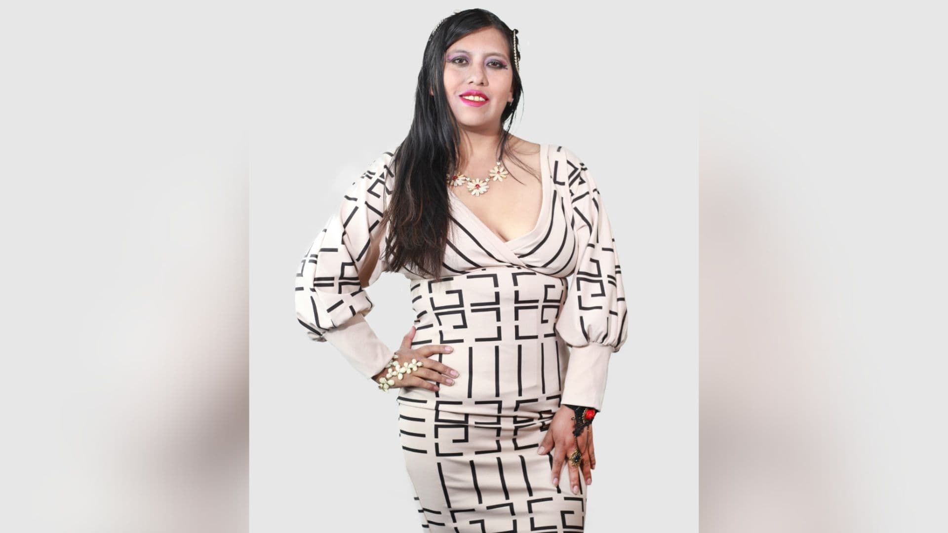 Pilar Vilcalpaza Masco, poeta azangarina que vale un Perú