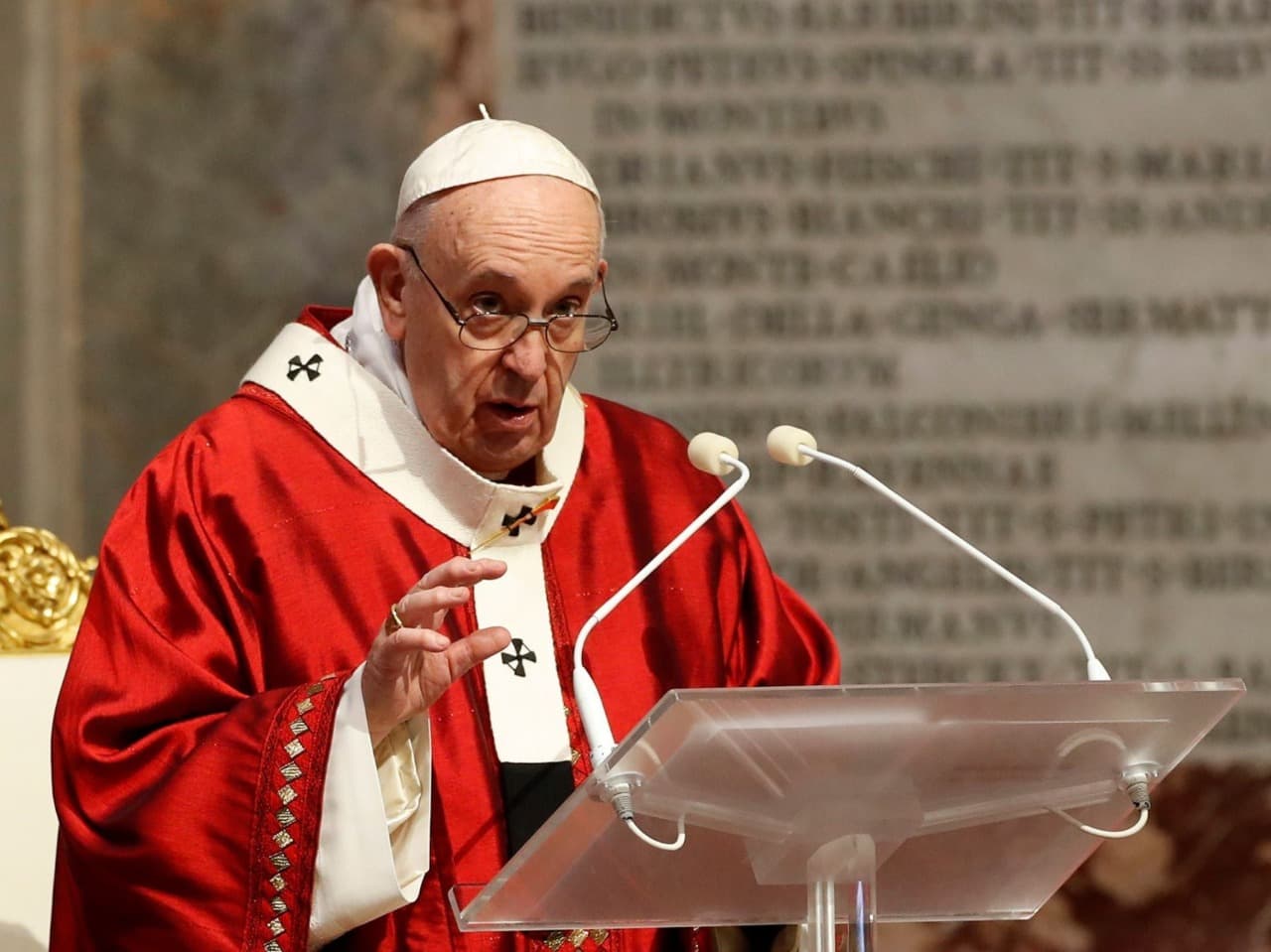 Papa Francisco pide garantizar la paz en Ucrania