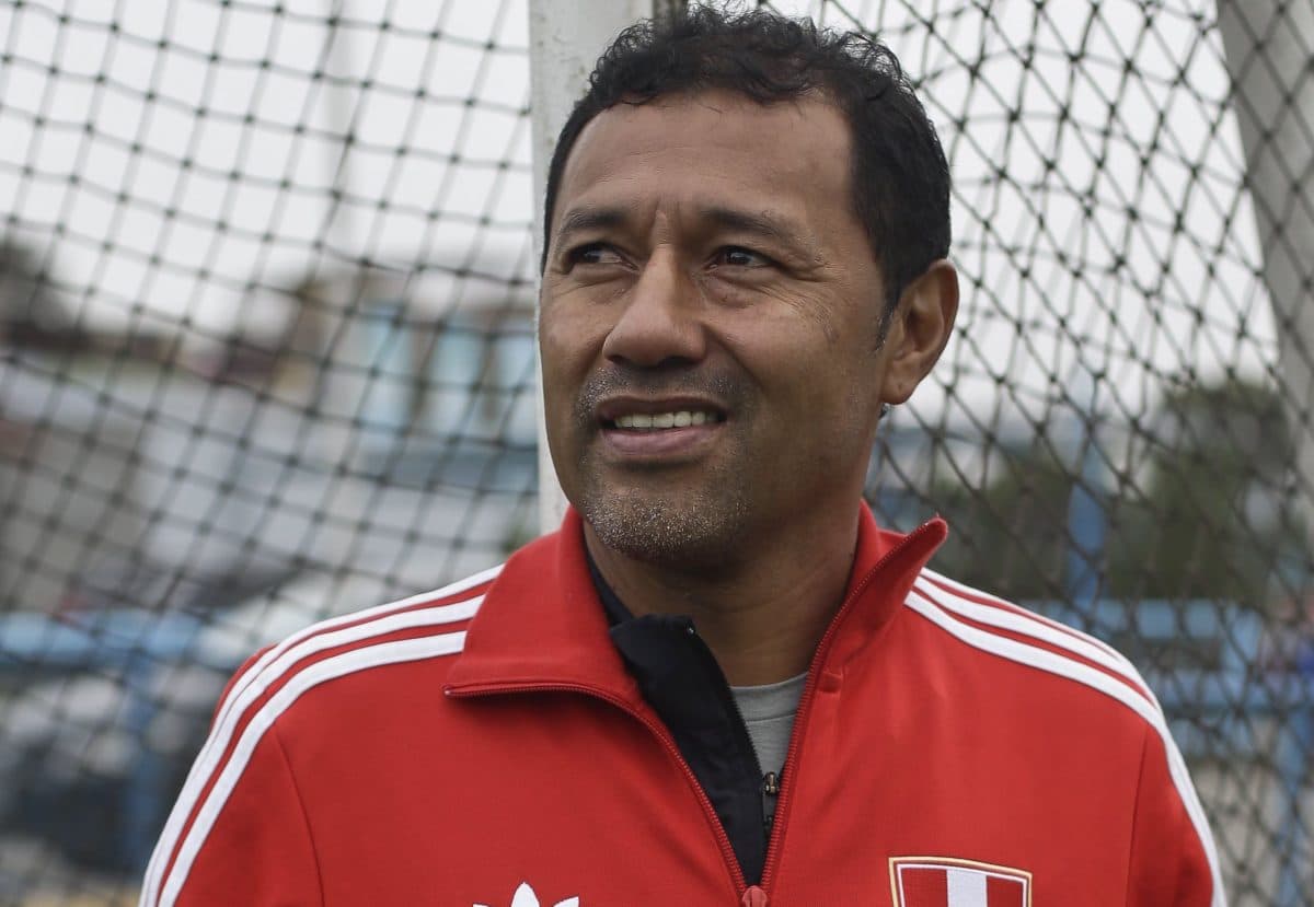Roberto Palacios sobre Quispe: “Es un volante más”