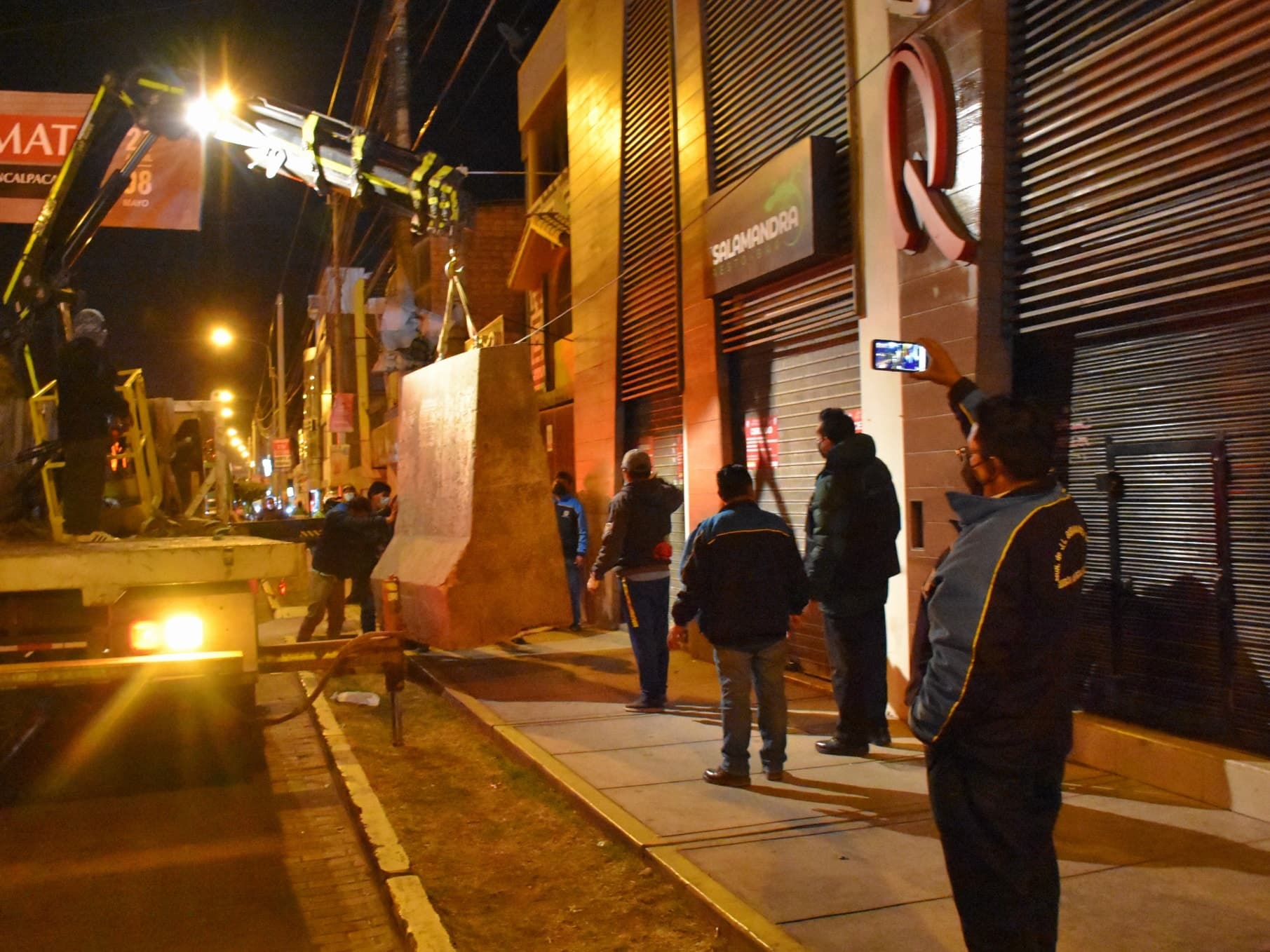 Clausuran local “Salamandra” en avenida Dolores