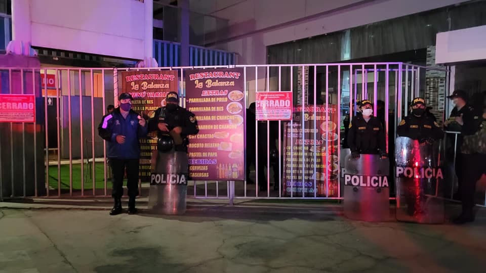 Clausuran local donde se realizaba evento musical