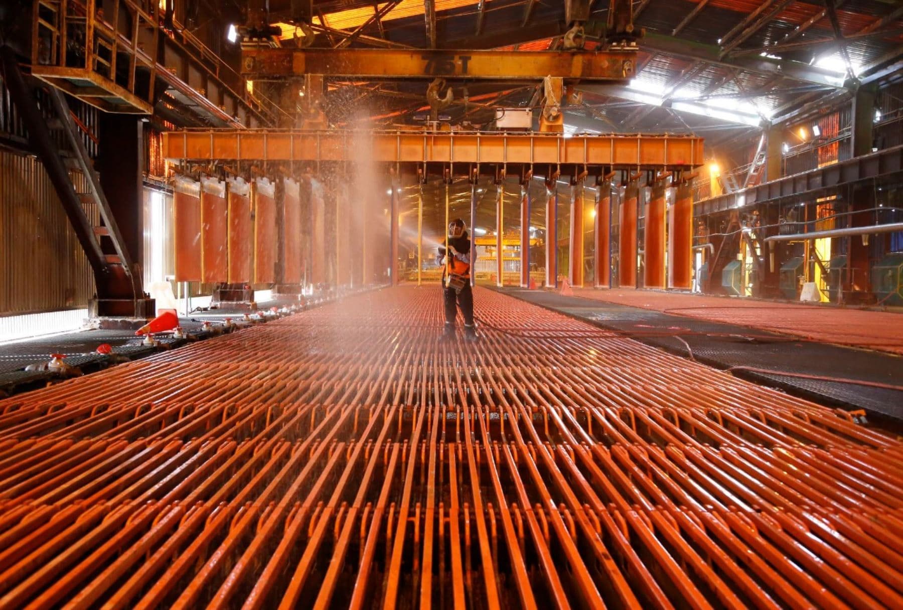 Perú puede superar a Chile en producción de cobre