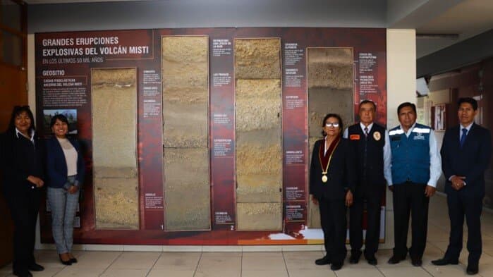Exhiben en placas la historia geológica y eruptiva del Misti