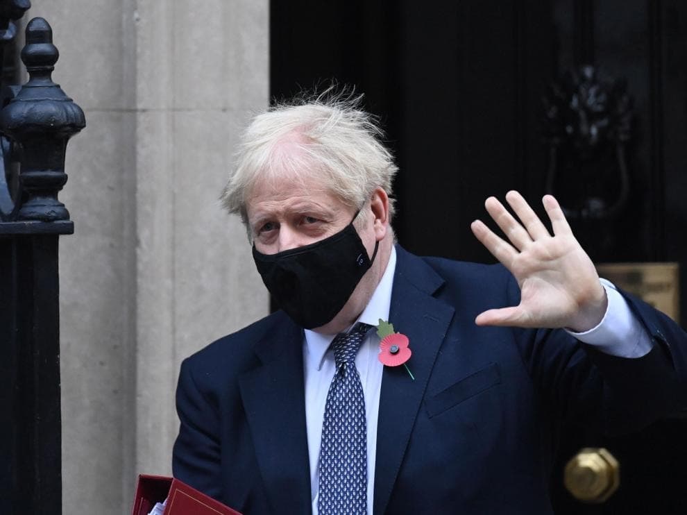 Premier Boris Johnson pide disculpas por asistir a fiesta
