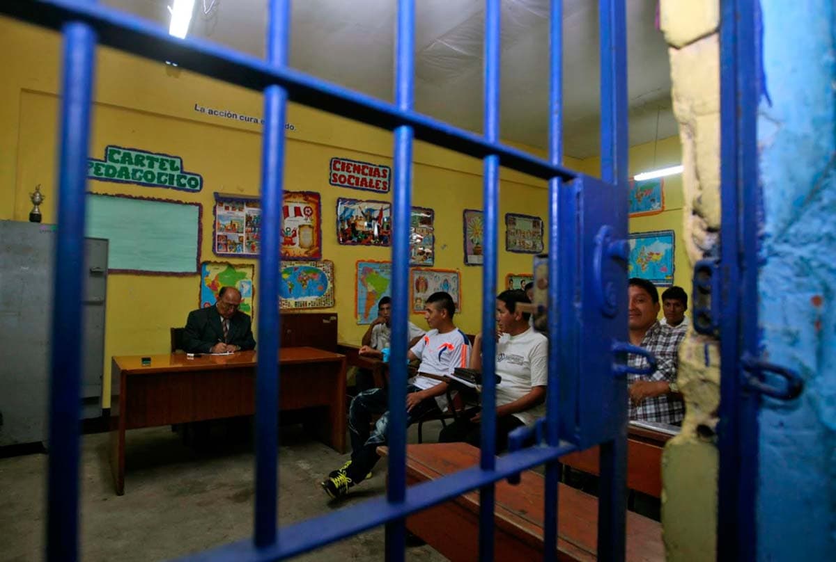 Promulgan norma para evaluar gracia presidencial a deudores alimentarios