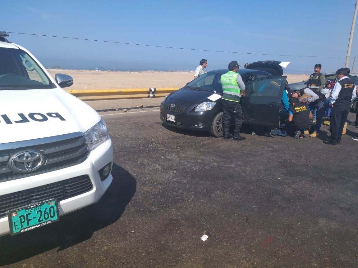 Detienen a jóvenes que transportaban clorhidrato de cocaína en Camaná