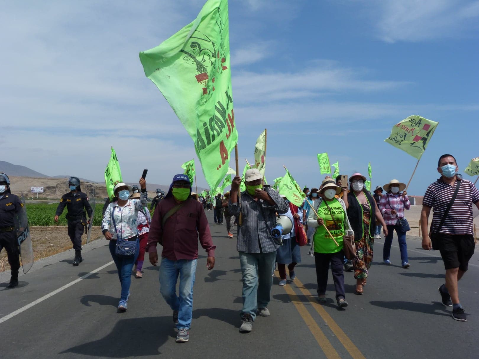 Pobladores de Valle de Tambo protestan en Arequipa