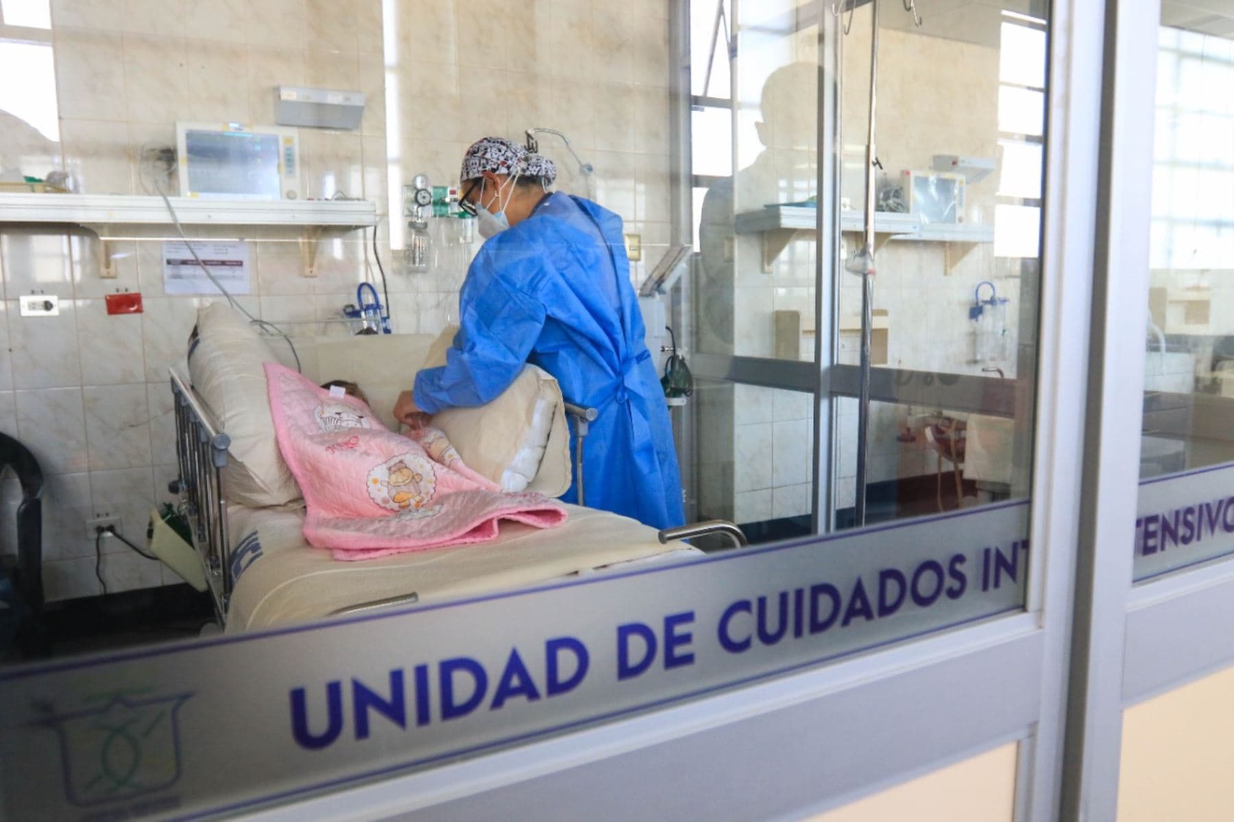 Hospital Honorio Delgado ya cuenta con UCI Pediátrica