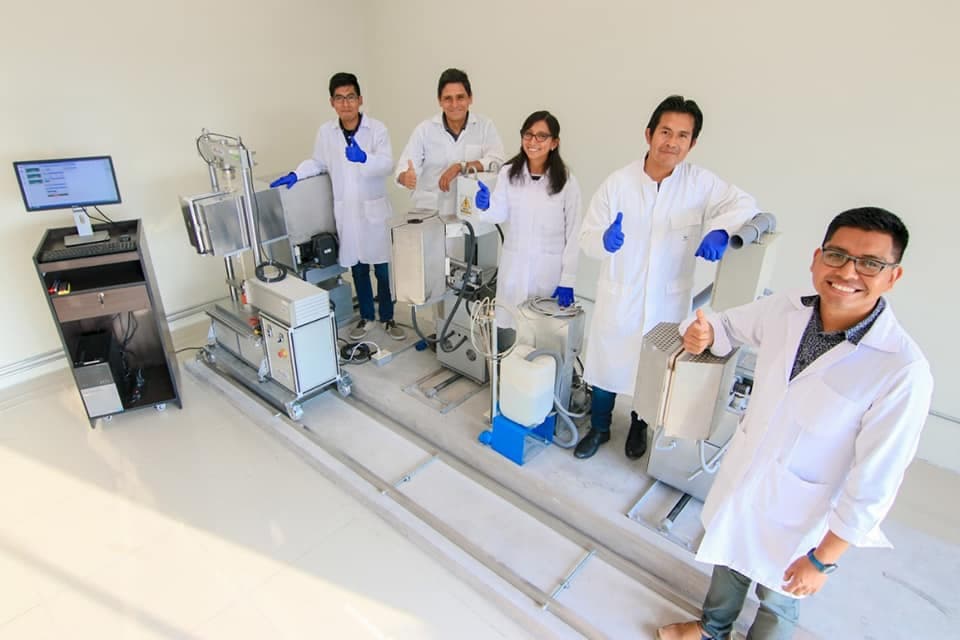 Arequipeño crea material para construcción "Ecobinder"