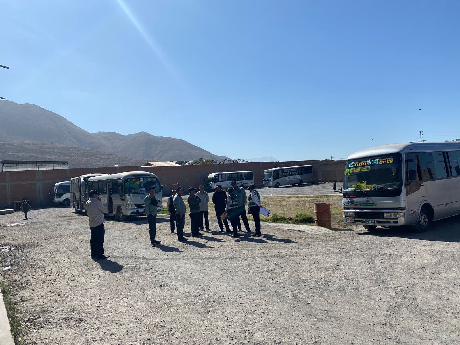 Buses del SIT operan en medio de la informalidad
