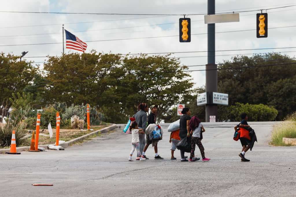 EE.UU. dará permiso de residencia a migrantes