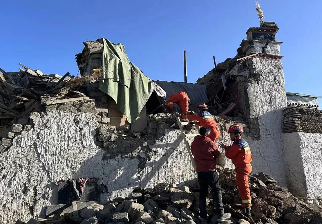 Más de 100 personas murieron por fuerte terremoto en Tíbet