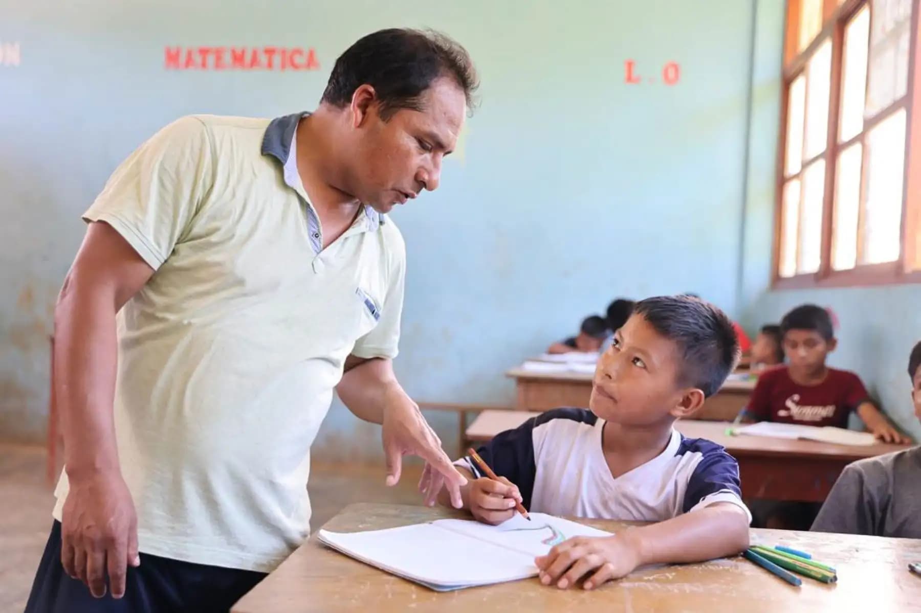 Minedu destina S/ 813 millones para bonos a 200 mil docentes