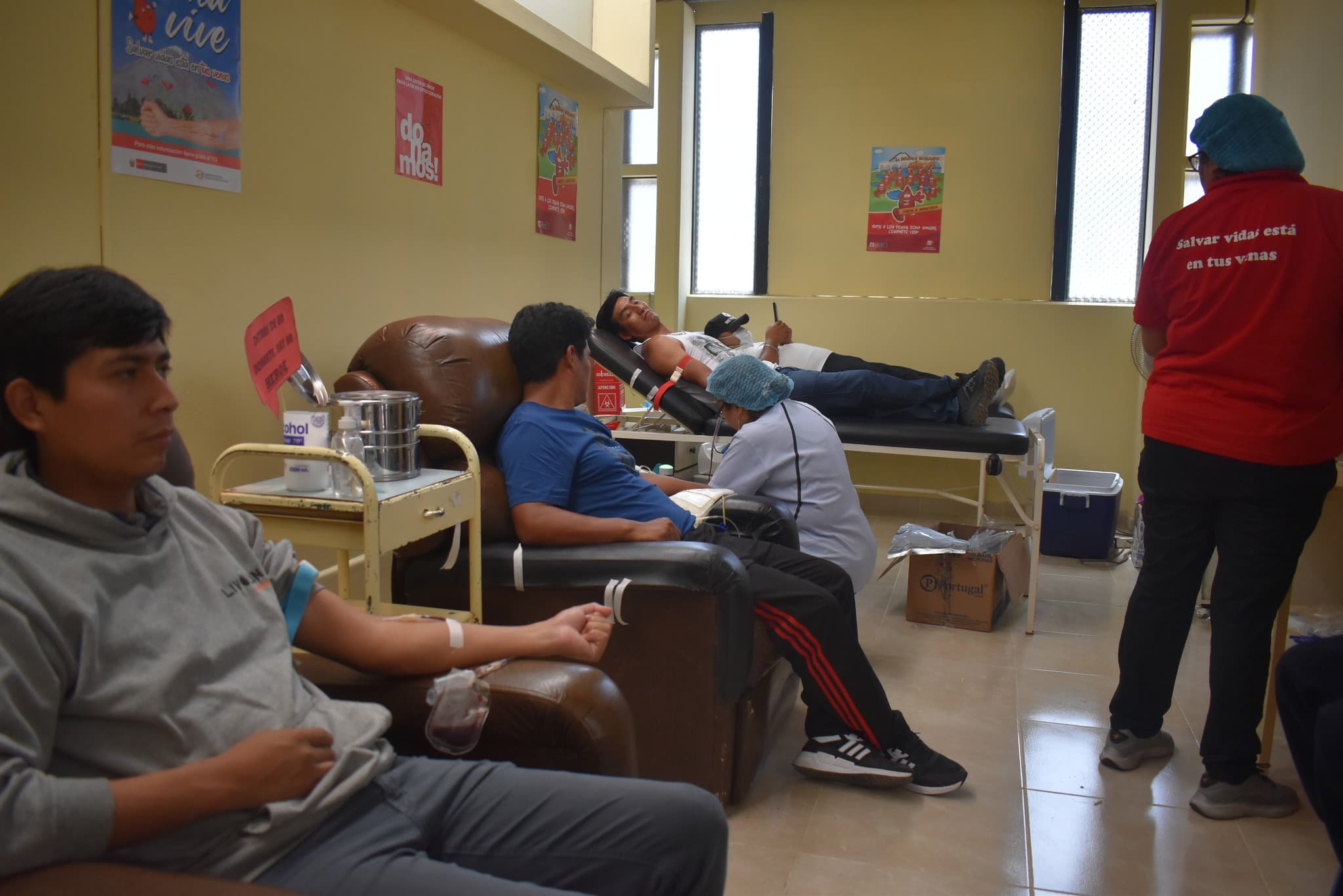 Solidaridad en Aplao reunió a donantes de unidades de sangre
