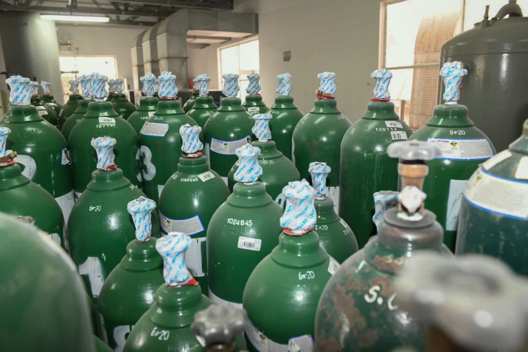 Perú compra oxígeno medicinal a Chile
