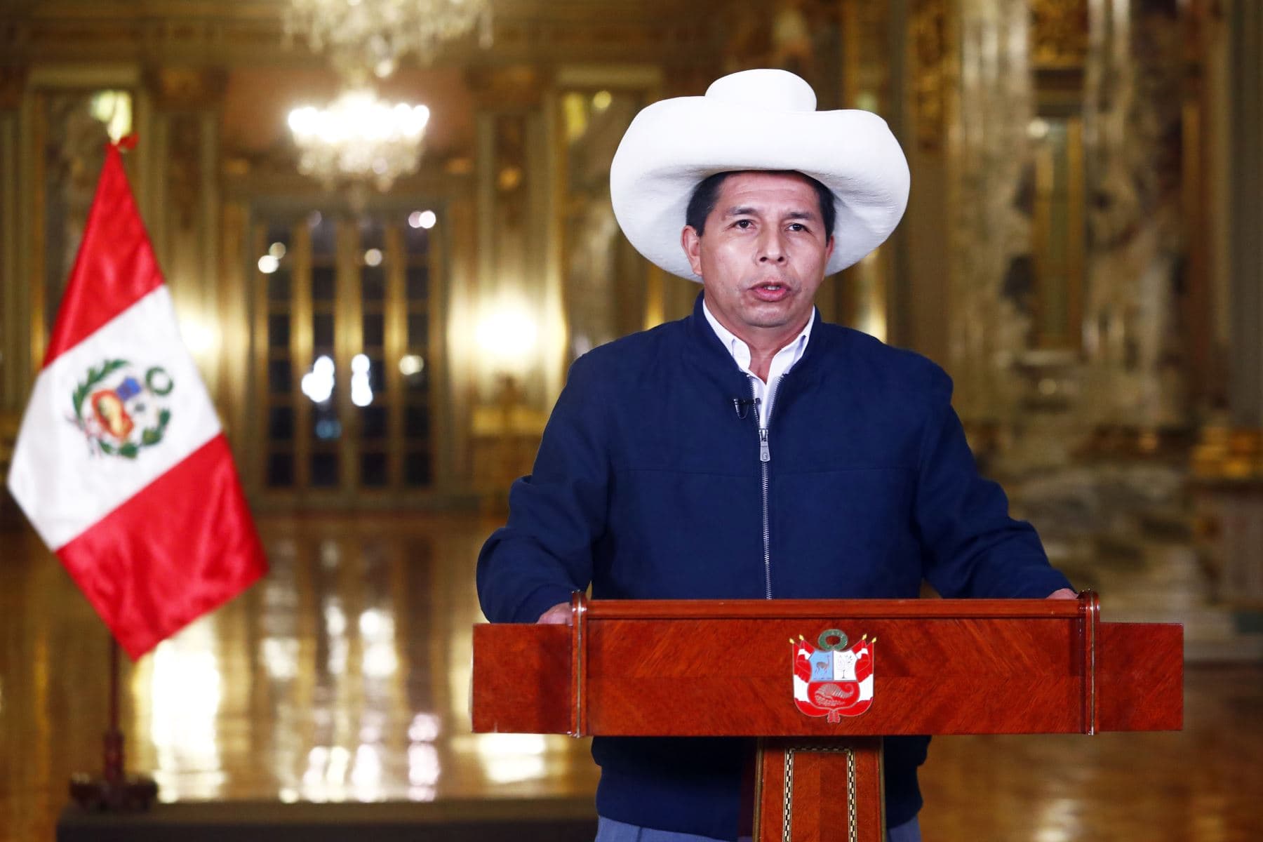 Presidente Castillo aceptó la renuncia de Avelino Guillén