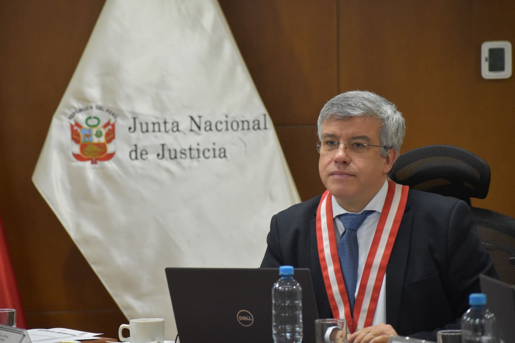 Rechazan inhabilitar al presidente de la JNJ
