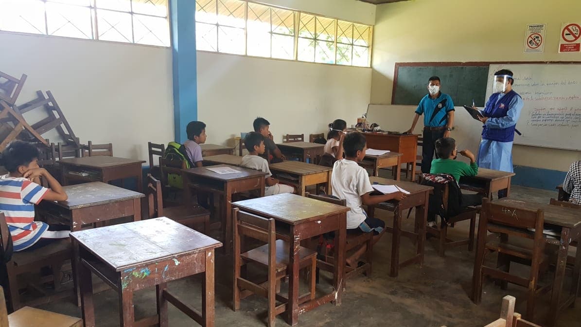 Hallan infraestructuras inconclusas en colegios de Arequipa