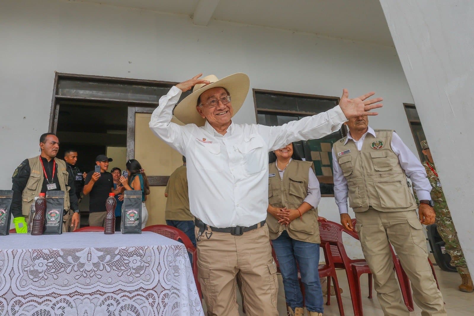 Balcázar impulsó ley que benefició nombramiento de su hijo
