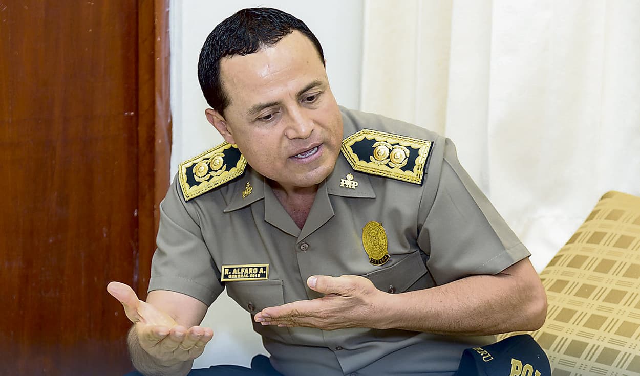 Excomandante PNP confirma que le ordenaron cerrar el Congreso