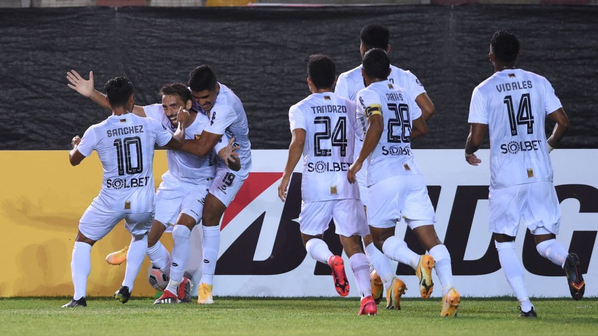 Melgar venció a Mannucci en la Copa Sudamericana