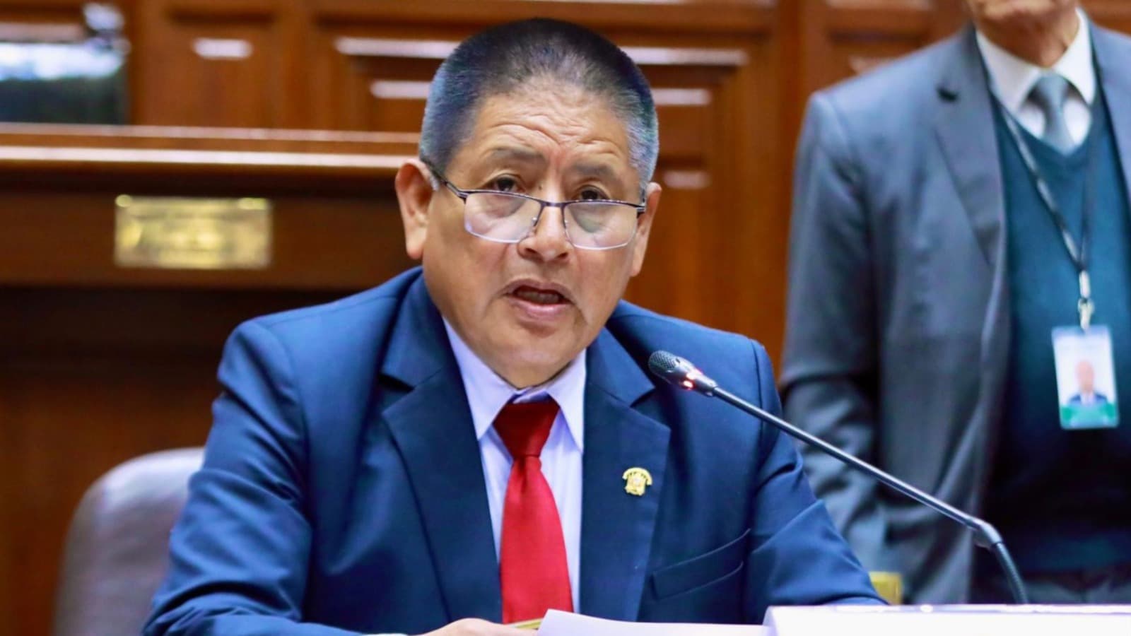 Congresista Isaac Mita culpa a la prensa por la inseguridad