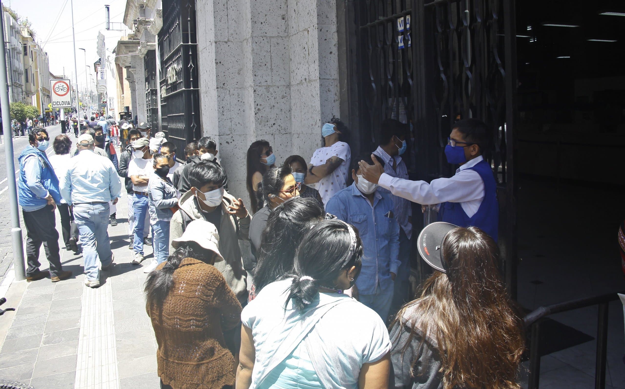 No hay más citas para trámites de DNI en el Reniec