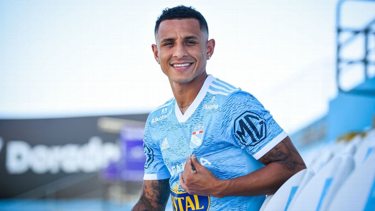 ¡Renovó! Yotún firmó por tres temporadas con Sporting Cristal