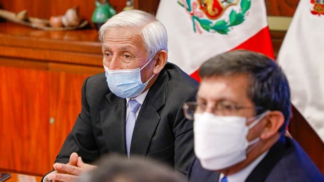 Ministro González Toro anuncia una reorganización en el MINEM
