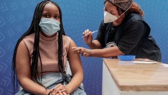 Sudáfrica fabrica su propia versión de la vacuna Moderna