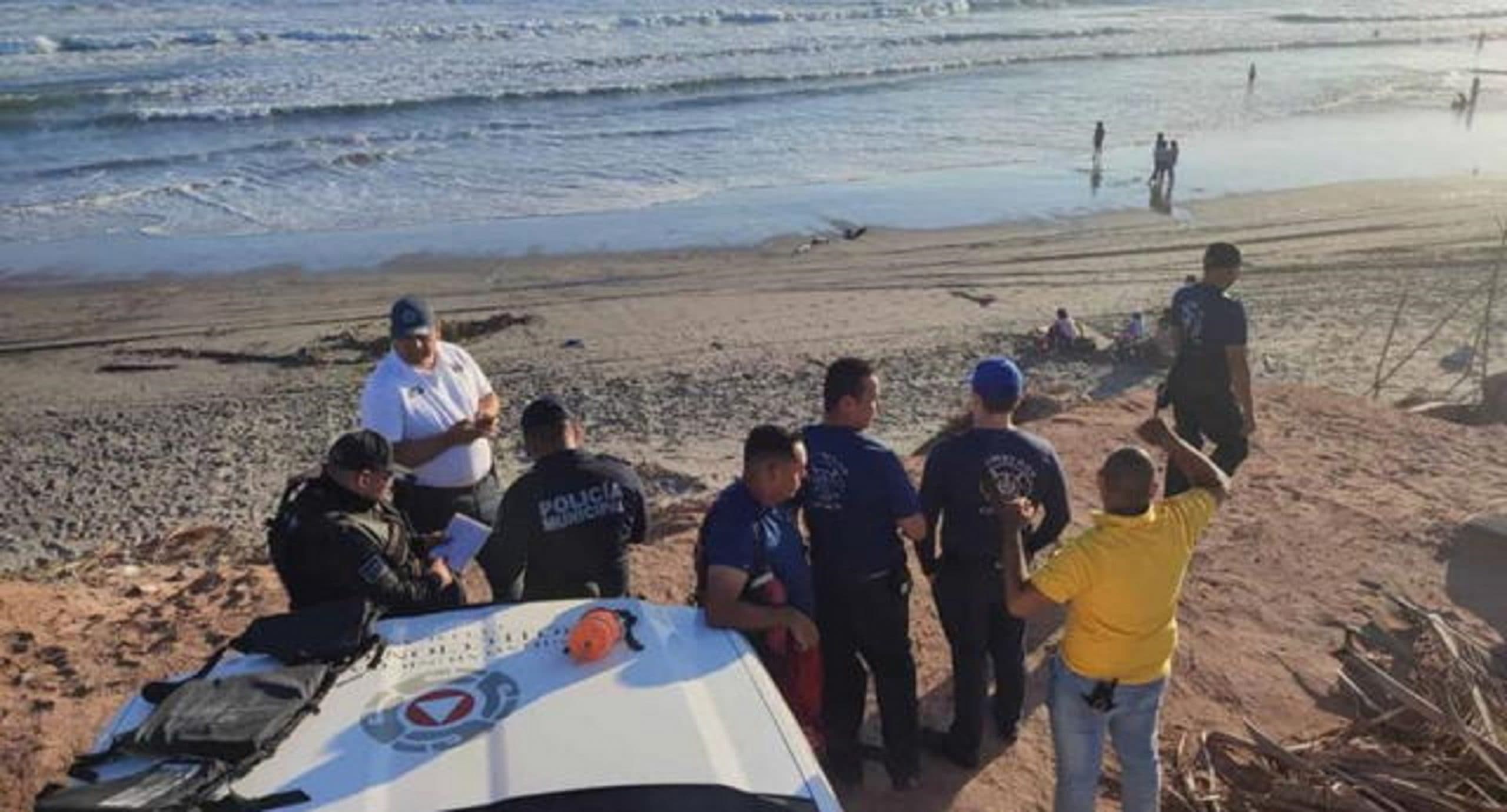 Joven se mete al mar para salvar a su madre y ambos mueren