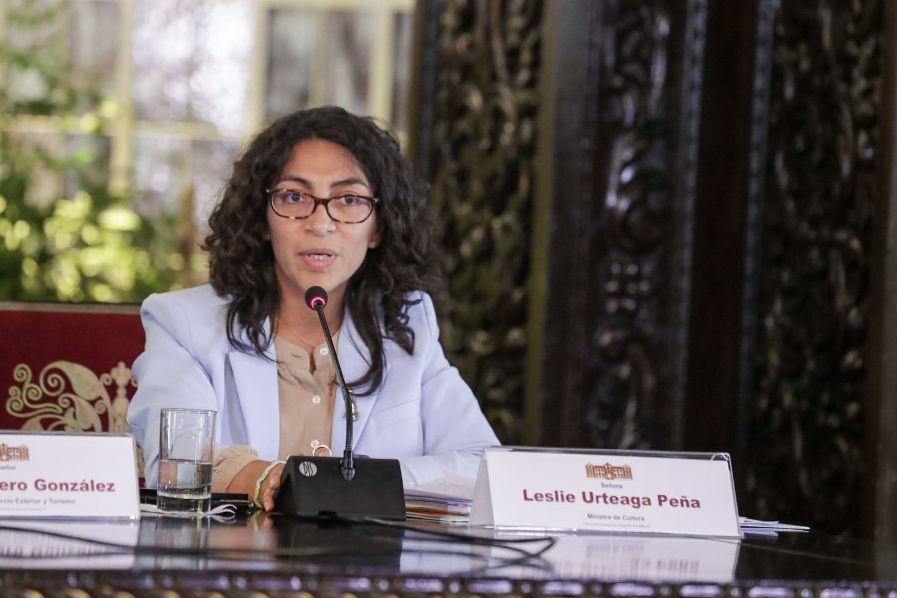Rechazan moción de censura contra ministra Leslie Urteaga
