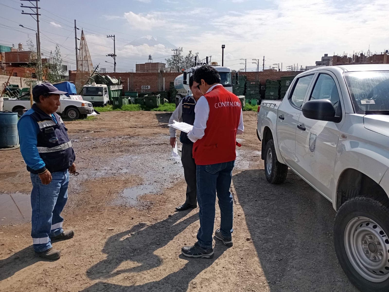 Alertan fallas en mantenimiento de compactadoras en Bustamante