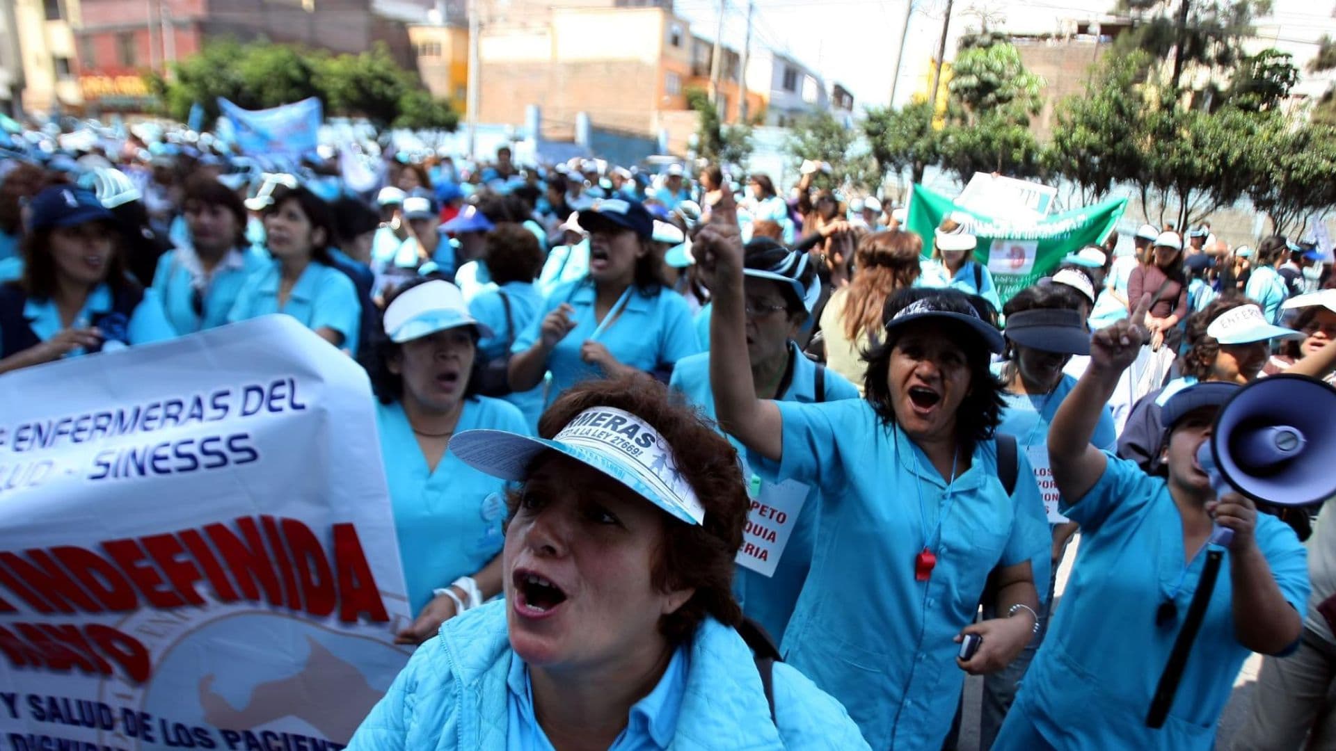 Personal de Essalud anuncia paro nacional indefinido