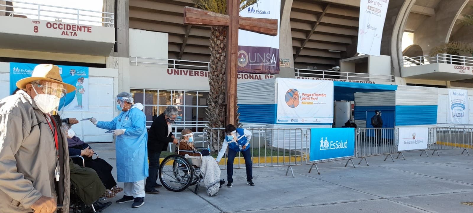 UNSA apoya vacunación con personal e infraestructura