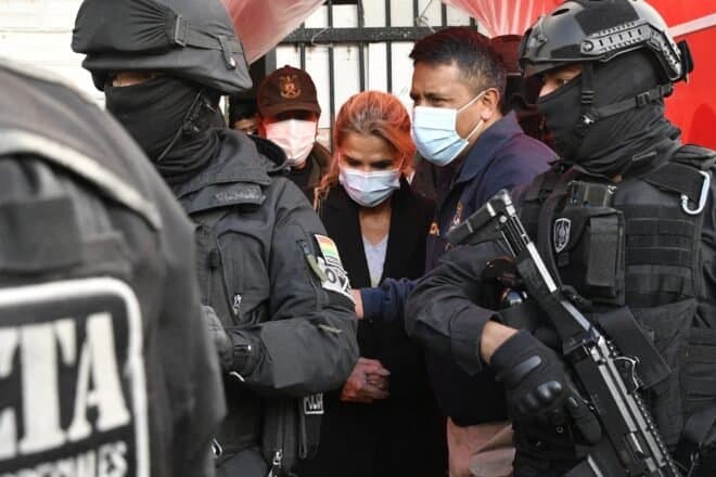 Capturan a Jeanine Áñez, expresidenta de Bolivia