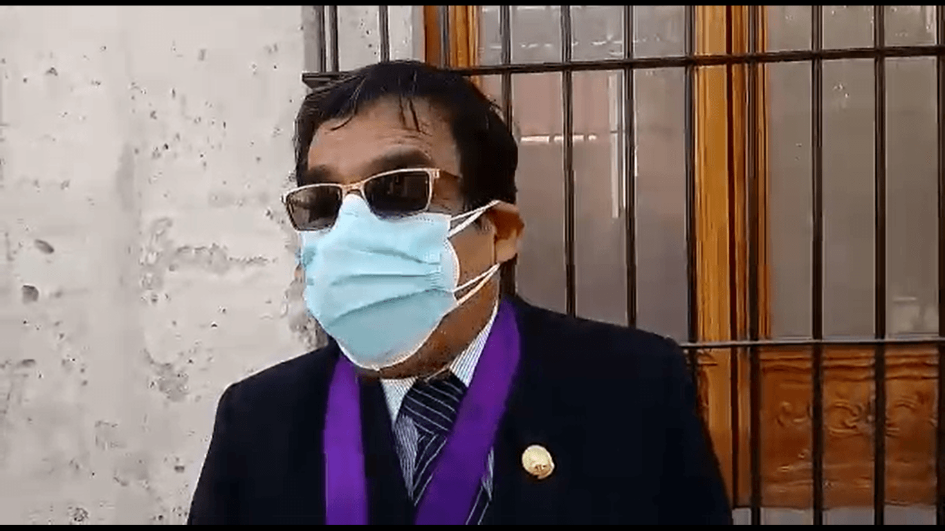 6 médicos en UCI por COVID-19