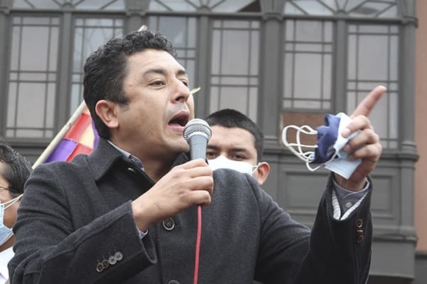 Bermejo señaló que el pueblo no perdonará pedido de vacancia