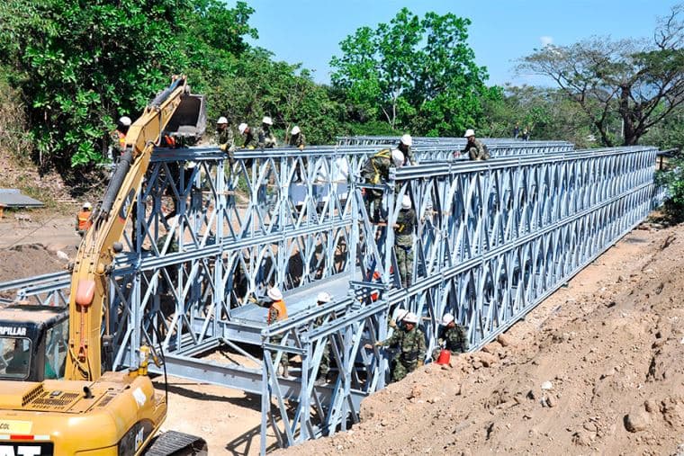 Mindef anuncia proyecto para construir más de mil puentes
