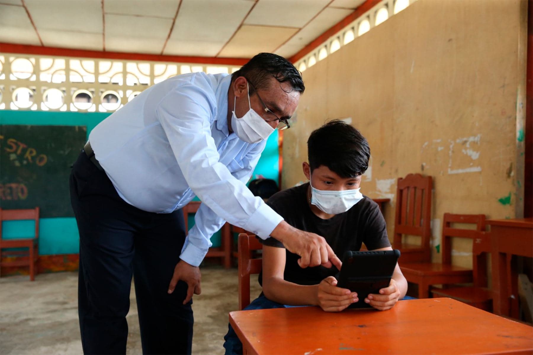 Arequipa: piden vacuna y bono para docentes rurales