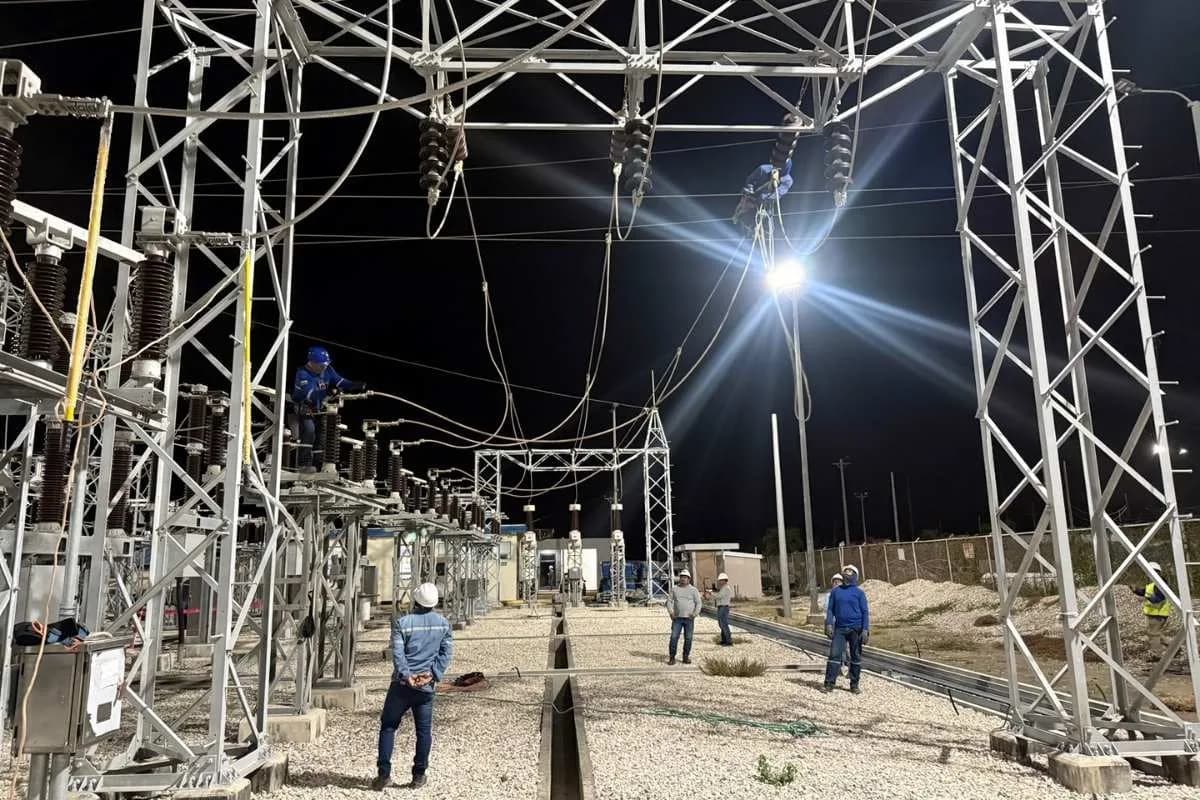 Colombia reanuda venta de electricidad a Ecuador