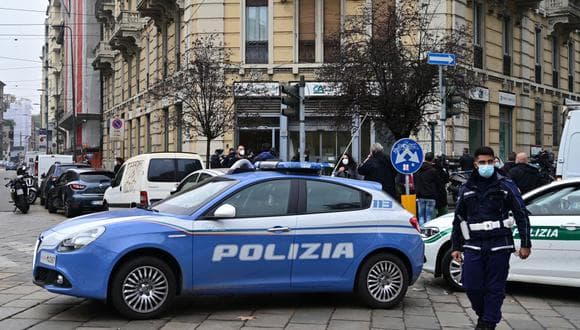 Italia: Detenidos por incendiar centro de vacunas