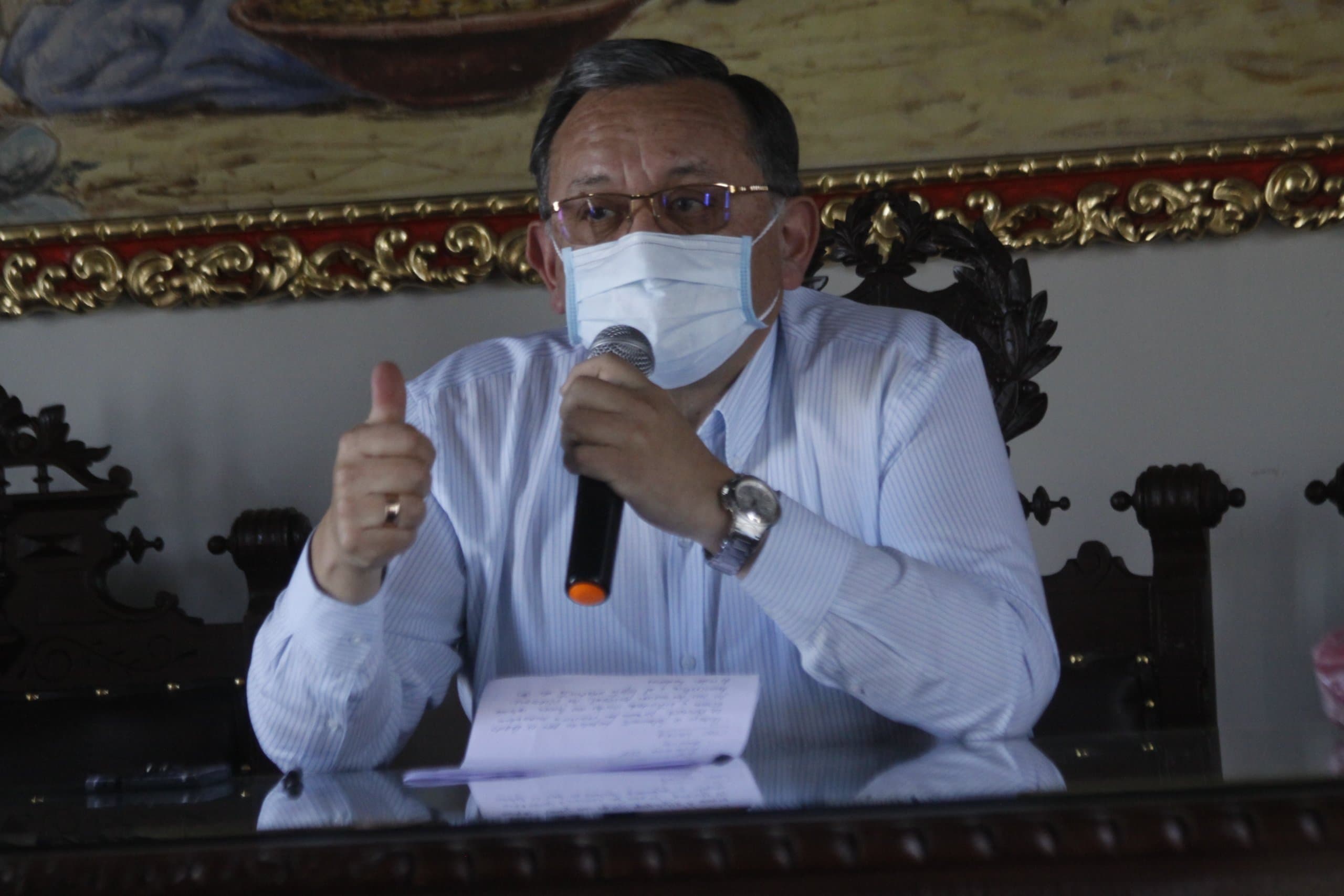 El viernes verán denuncias contra Edgar Alarcón