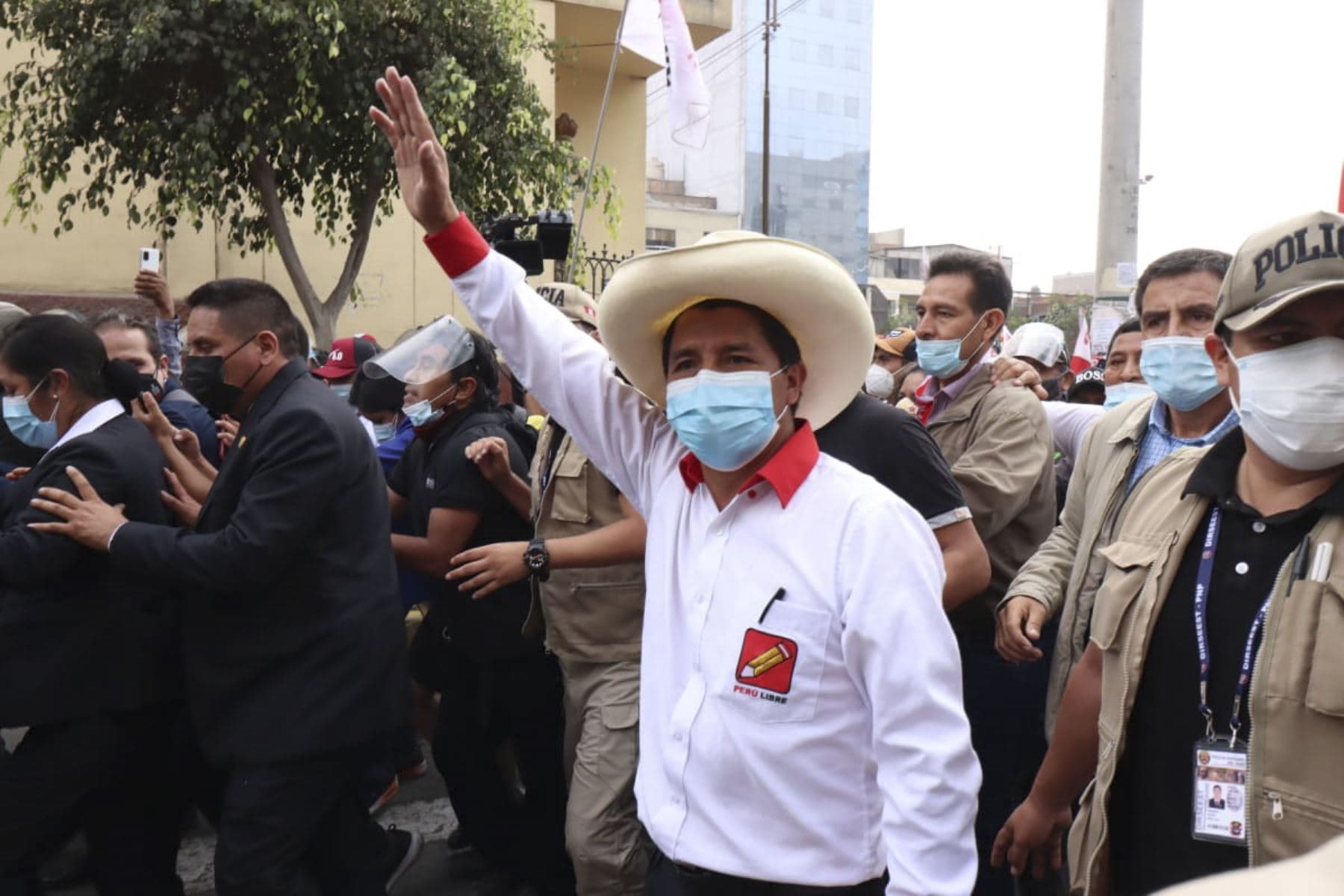 Pedro Castillo anuncia a los integrantes de su plan de gobierno